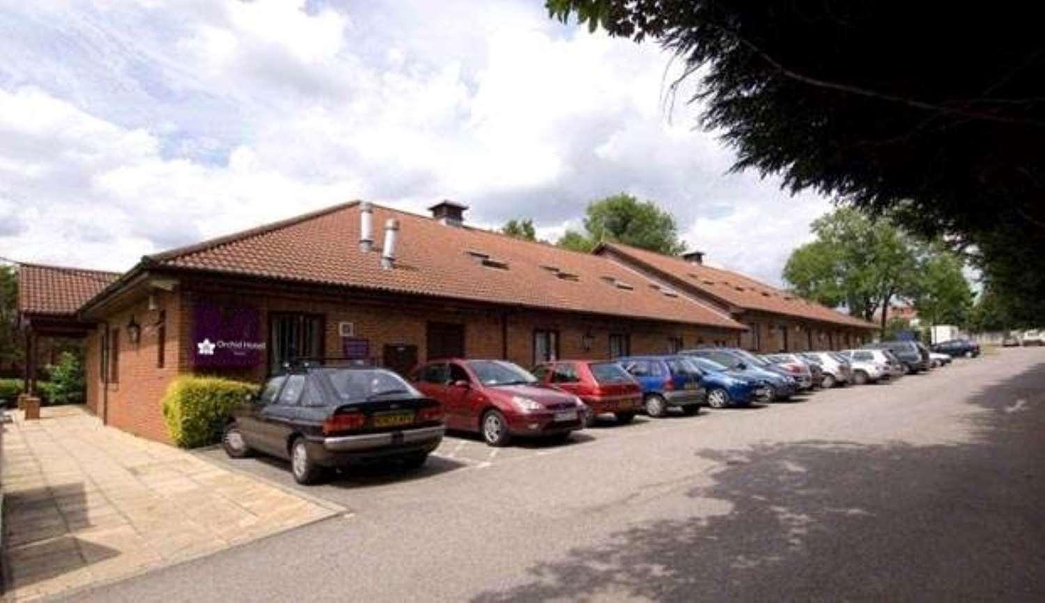 Premier Inn Epsom North Εξωτερικό φωτογραφία